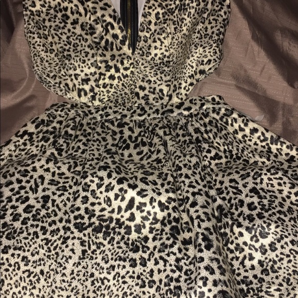 Dress - Picture 2 of 4